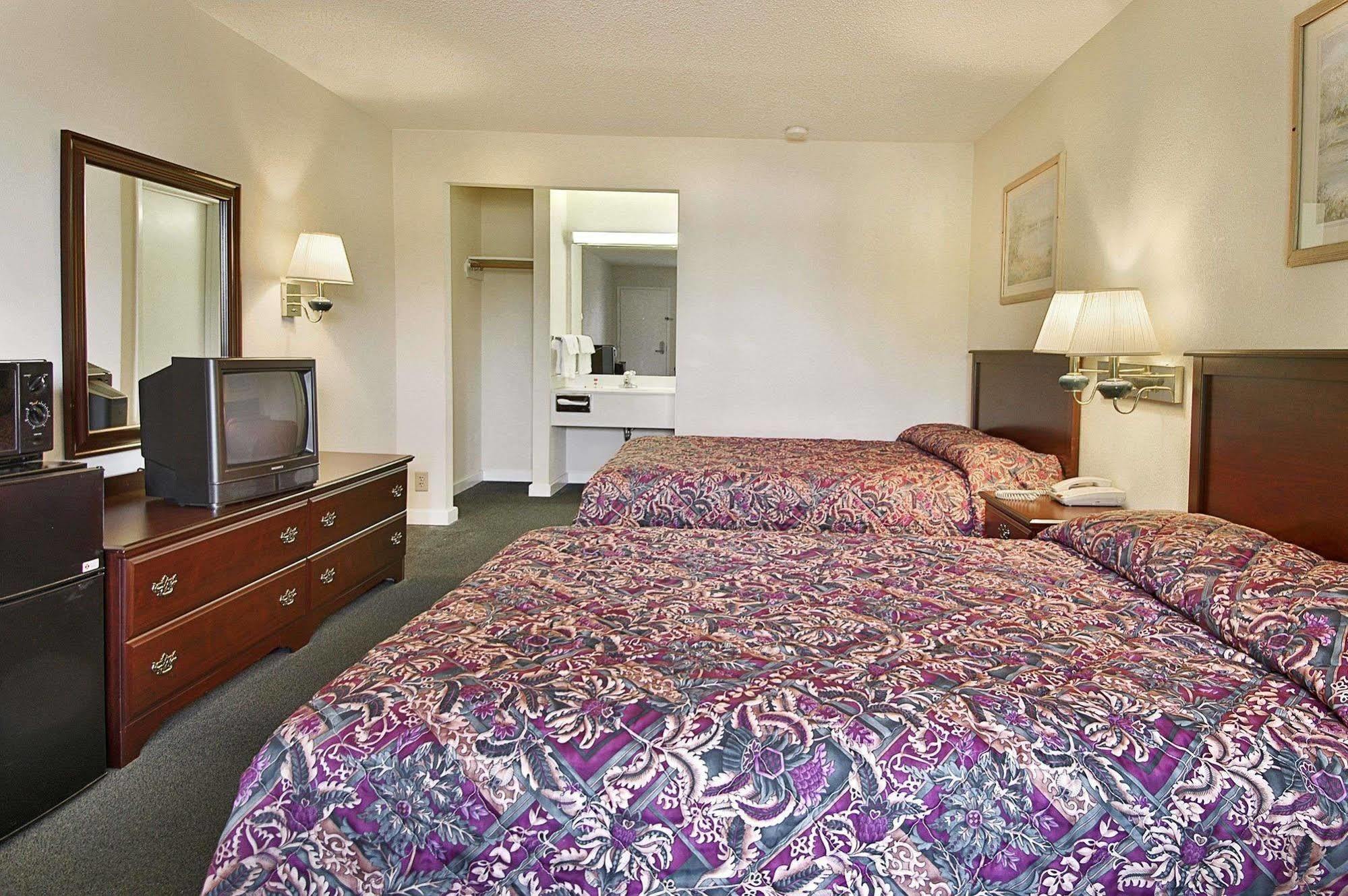 Rodeway Inn Lumberton Rom bilde
